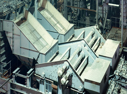 VIBRATING SCREENS